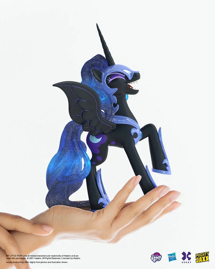 XXRAY Plus: Nightmare Moon – Mighty Jaxx – ActionFigure Brasil