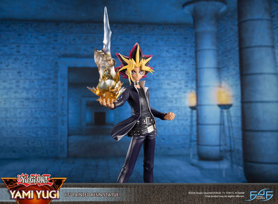 Yami Yugi - LIMITED EDITION – First 4 Figures – ActionFigure Brasil — iluminação de estúdio