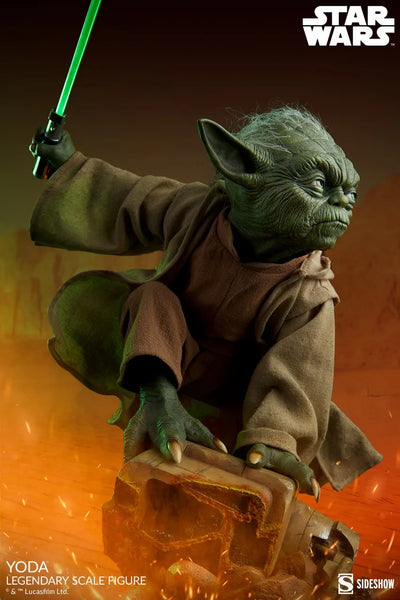 Yoda - LIMITED EDITION – Sideshow Collectibles – ActionFigure Brasil — ângulo diferente
