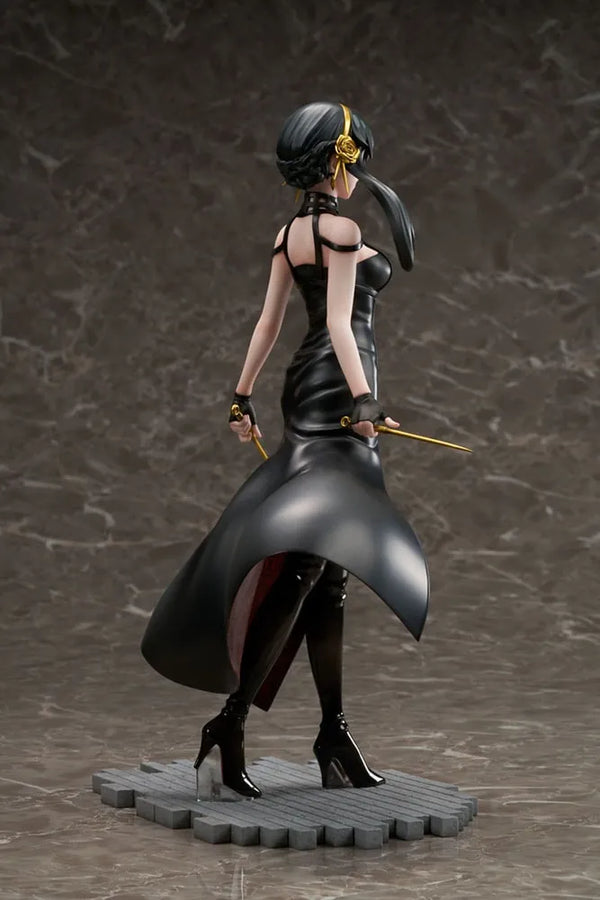 Yor Forger – FURYU Corporation – ActionFigure Brasil