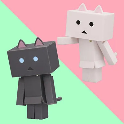 Yotsuba&! - Danboard - Nyanboard Figure Collection 3 - Tora (Sentinel)ㅤ – Sentinel – ActionFigureBrasil — com base expositora