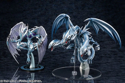 Yu-Gi-Oh! Duel Monsters Blue-Eyes Ultimate Dragonㅤ – Amakuni – ActionFigureBrasil — com base expositora