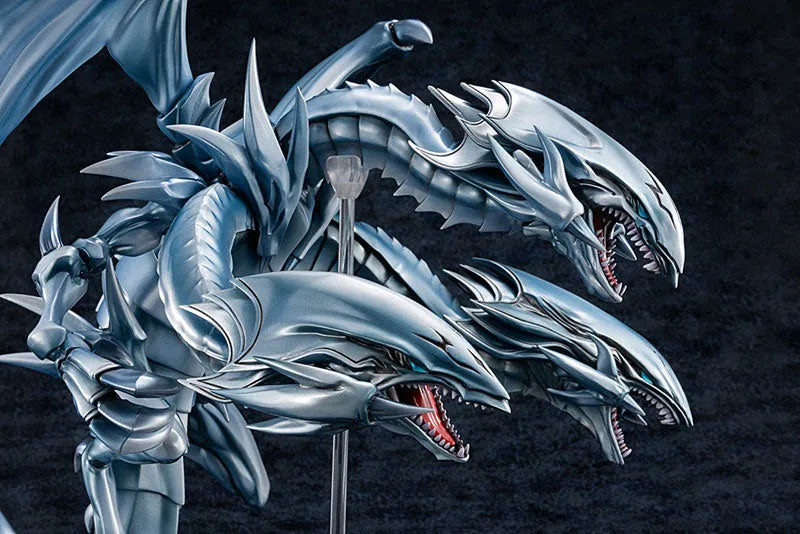 Yu-Gi-Oh! Duel Monsters Blue-Eyes Ultimate Dragonㅤ – Amakuni – ActionFigureBrasil