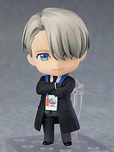 Yuri!!! on Ice - Victor Nikiforov - Nendoroid #865 - Coach ver. (Orange Rouge)ㅤ – Orange Rouge – ActionFigureBrasil
